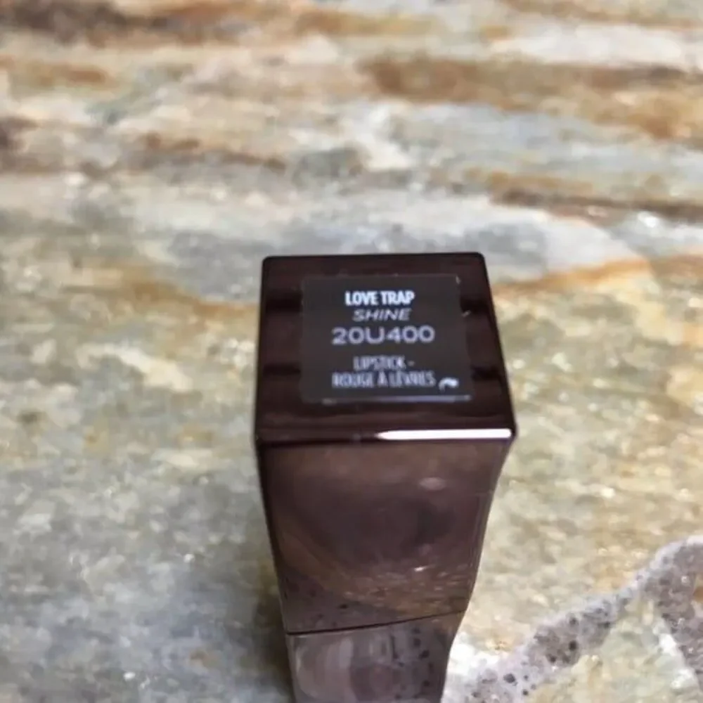 Urban Decay lipstick love trap shine
